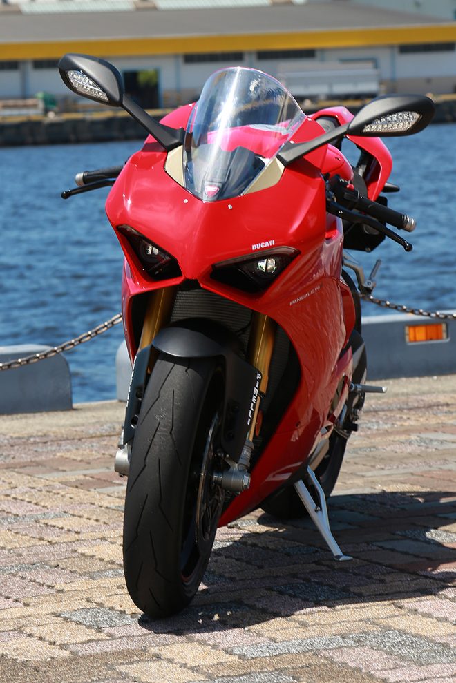 ドゥカティ・パニガーレV4 S（フロント）