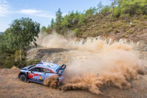 ランキングトップのティエリー・ヌービル（ヒュンダイi20クーペWRC）がシェイクダウン最速タイムをマーク