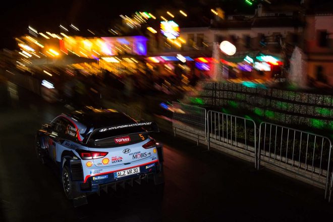 ラリー・ターキーの直前に2021年まで契約延長を発表したティエリ・ヌービル（ヒュンダイi20クーペWRC）