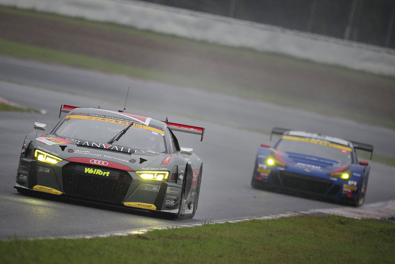 ウエットコンディションで速さを発揮したダンロップユーザーのHitotsuyama Audi R8 LMSとSUBARU BRZ R＆D SPORT