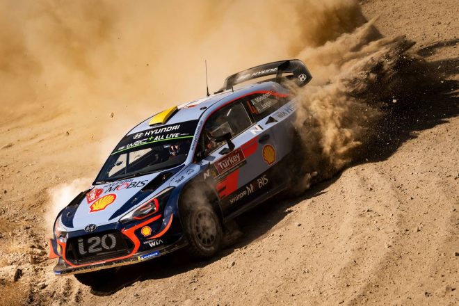 アンドレアス・ミケルセン（ヒュンダイi20クーペWRC）