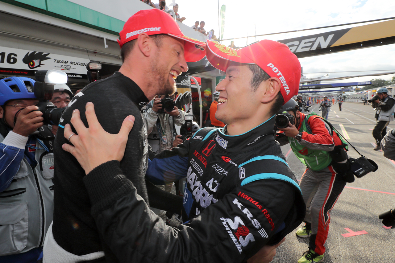 RAYBRIG NSX-GTのジェンソン・バトンと山本尚貴