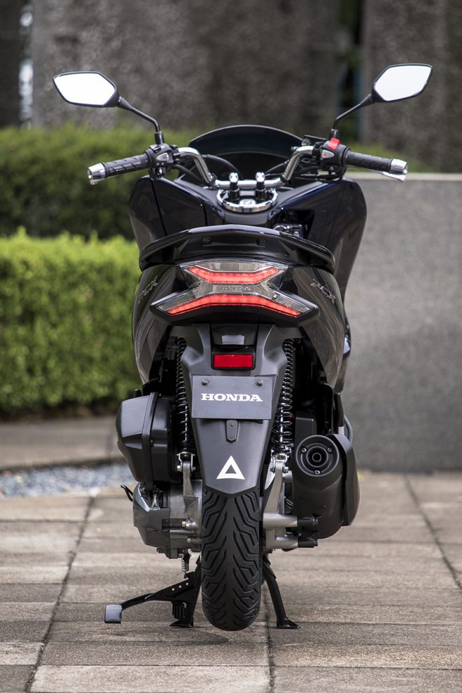 ホンダPCX HYBRID（リヤ）