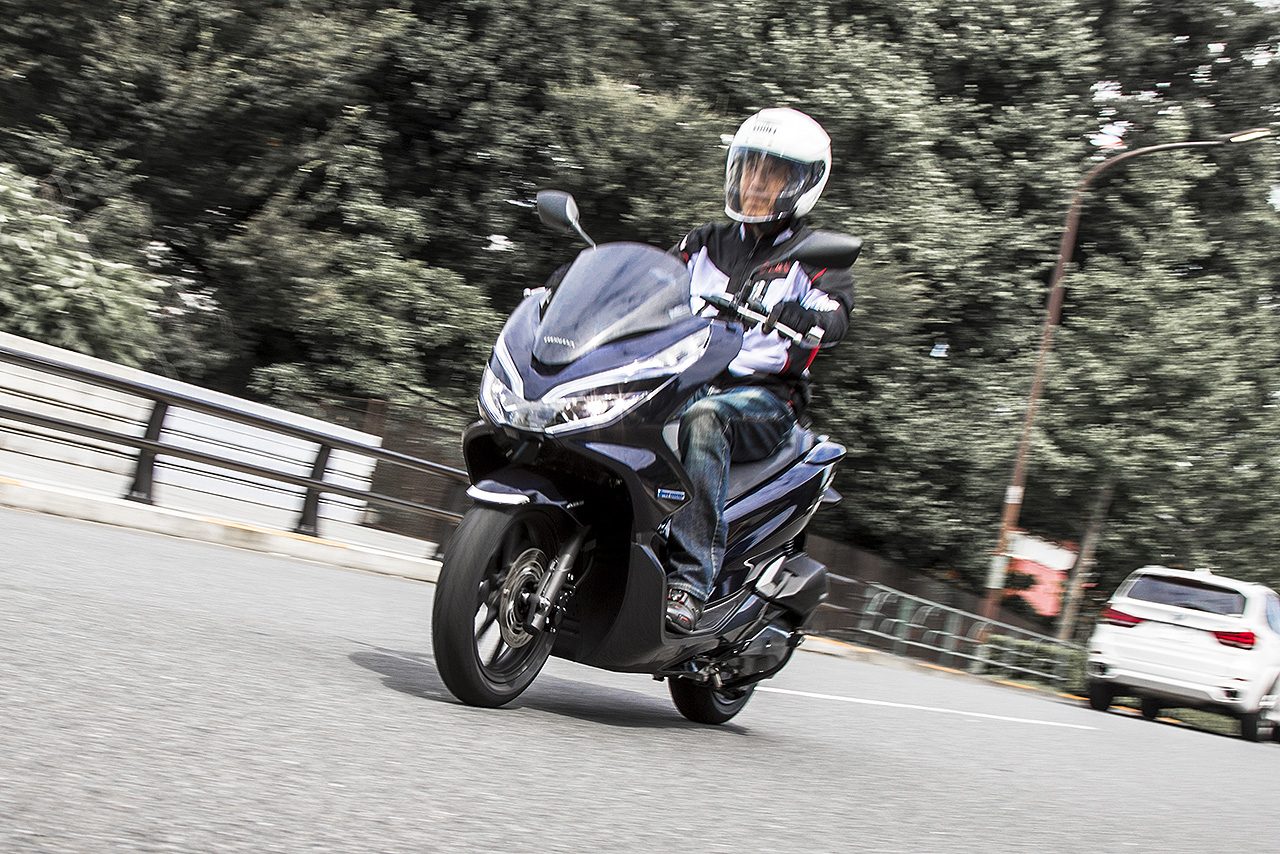 2輪初ハイブリッド搭載の ホンダpcx Hybrid はpcx150以上にトルクフル 市販車試乗レポート Motogp Autosport Web