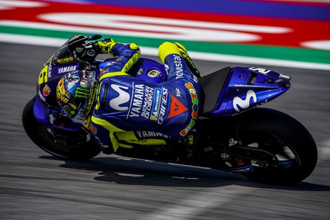 ホームレースのサンマリノGPを7位で終えたロッシはある疑問を口にした。