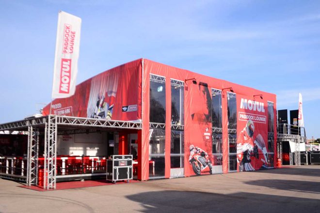 こちらはMOTULのホスピタリティ。かなり規模が大きめ