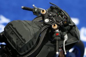 メータパネルの表示はステッカーで表現