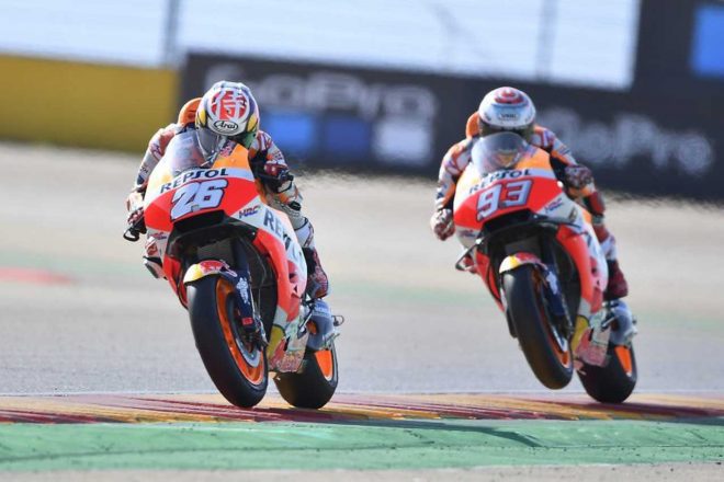 フロントロウを獲得したマルク・マルケスとチームメイトのダニ・ペドロサ