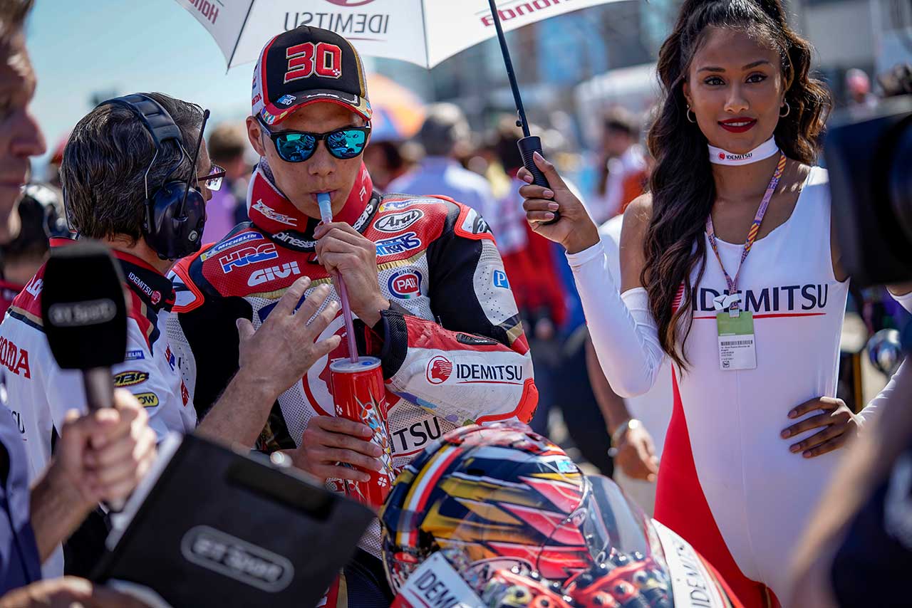 11番グリッドからスタートした中上。12位フィニッシュには悔しさを表す