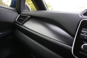 ニッサン・リーフGのインストパネル