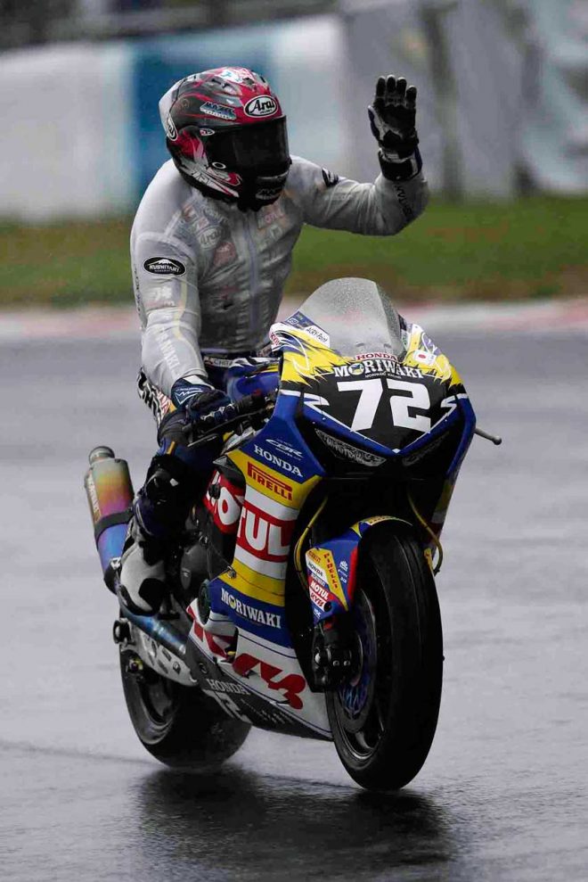 JSB1000初ポールを獲得した高橋裕紀