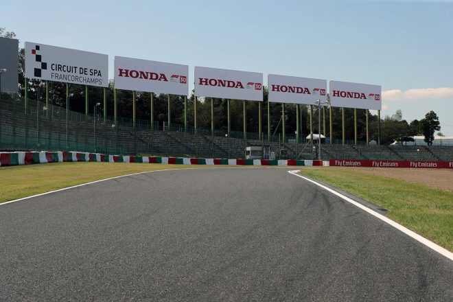 F1第17戦 Honda日本グランプリレース　鈴鹿30回記念大会　F1第17戦 Honda日本グランプリレース　鈴鹿30回記念大会　逆バンク
