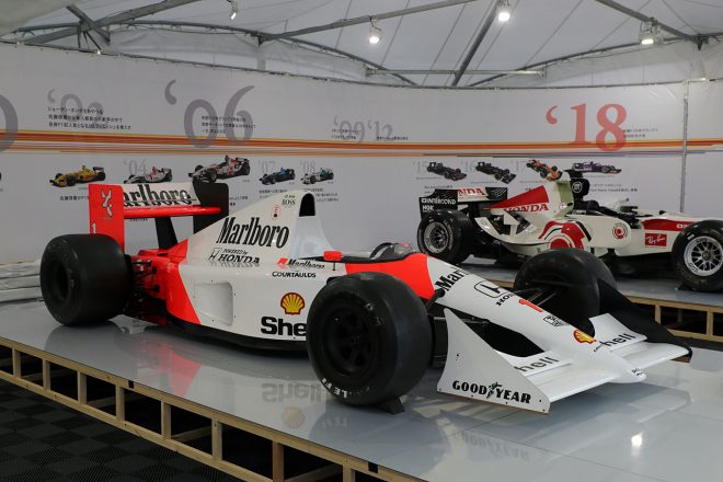 F1第17戦 Honda日本グランプリレース　鈴鹿30回記念大会　GPスクエア　レジェンドF1 展示