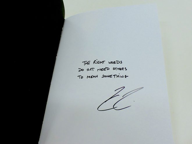 メディアに配布された『WINNOW YOUR WORDS, KIMI’S BOOK OF HAIKU』