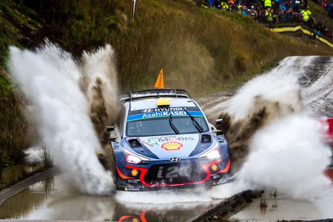 アンドレアス・ミケルセン（ヒュンダイi20クーペWRC）