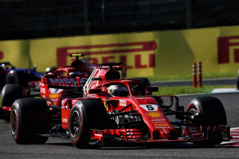 動画 ベッテルがスプーンカーブでフェルスタッペンに接触し自滅 F1日本gp 決勝 F1 Autosport Web