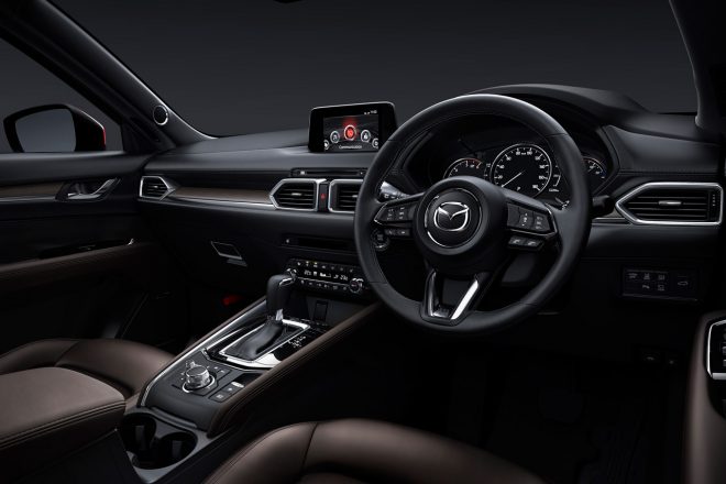 Exclusive Mode エクスクルーシブ モード の内装 マツダcx 5 に2 5lターボエンジンが登場 2 2lディーゼルモデルにはmtを追加設定の画像 写真 5 Autosport Web
