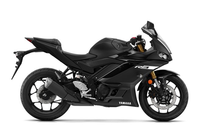 2019年型YZF-R3（パワーブラック）
