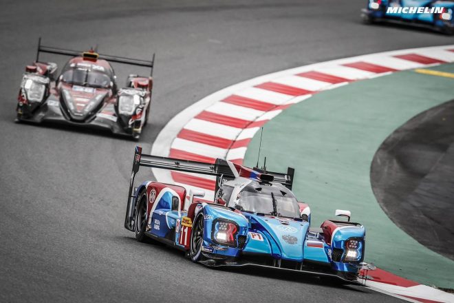 レースをリードしているSMPレーシングの11号車BRエンジニアリングBR1・AER