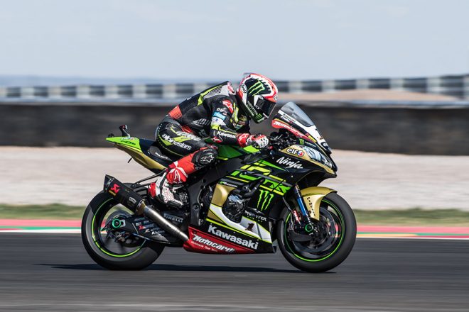 レイの駆るカワサキZX-10RRはチャンピオンカラーに