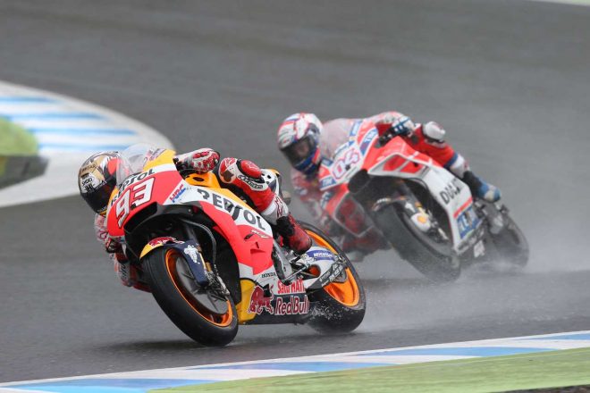マルケスとドヴィツィオーゾの一騎打ち（2017MotoGP日本GP）