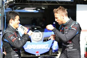 山本尚貴とジェンソン・バトン(RAYBRIG NSX-GT)