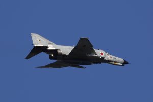 決勝前にツインリンクもてぎの空を飛んだF-4EJ(改)