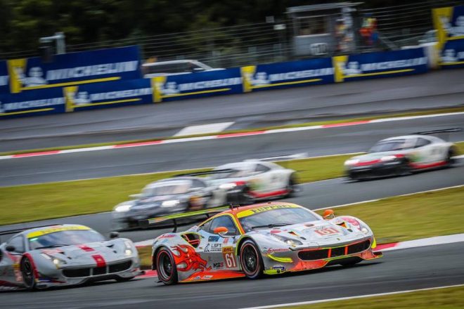 一時は54号車とフェラーリのワン・ツー体制を築いた61号車フェラーリ