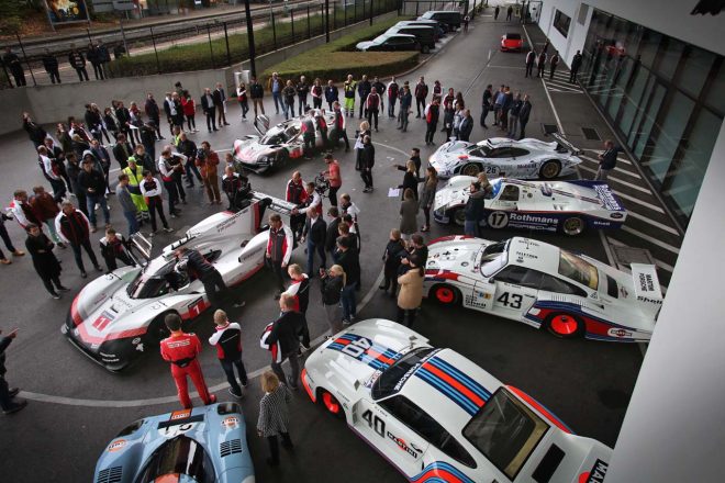 919ハイブリッド2台をポルシェの先輩マシンたちが迎えた