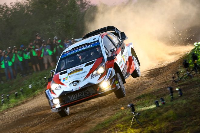 シェイクダウンステージを走行するオット・タナク（トヨタ・ヤリスWRC）