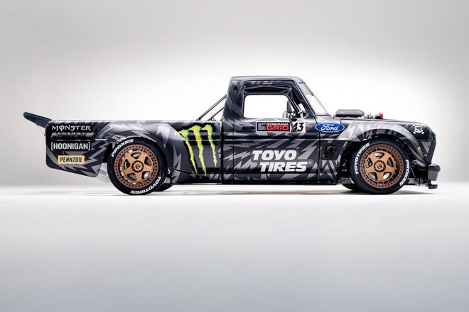 1977年型フォードF-150ベースの『フーニトラック』