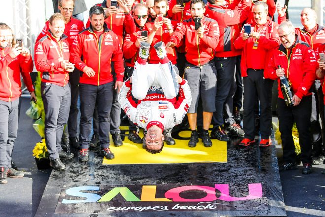 ポディウムでバク宙を披露したセバスチャン・ローブ（シトロエンC3 WRC）