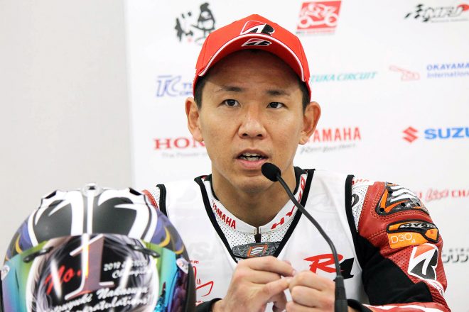 中須賀克行（YAMAHA FACTORY RACING TEAM）