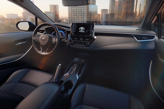 12代目トヨタ・カローラ コクピット