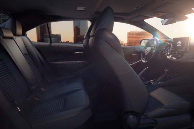 12代目トヨタ・カローラ インテリア