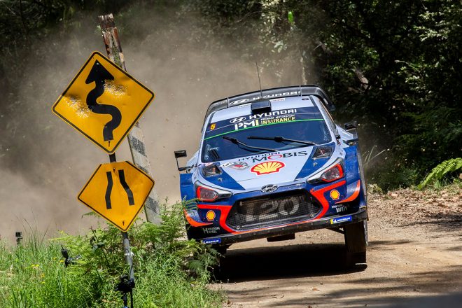 ティエリー・ヌービル（ヒュンダイi20クーペWRC）