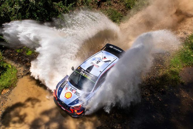 ティエリー・ヌービル（ヒュンダイi20クーペWRC）