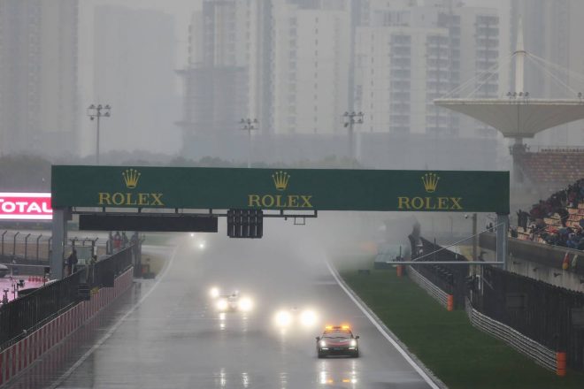 WEC第5戦上海は終日雨に見舞われ、レースは赤旗、SCランが続いた