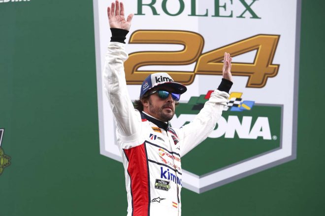 デイトナ24時間に初参戦したアロンソはその後、WECトヨタチームに加入。2018年6月のル・マンを制した