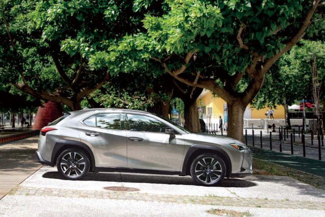 レクサスUX エクステリア・サイド