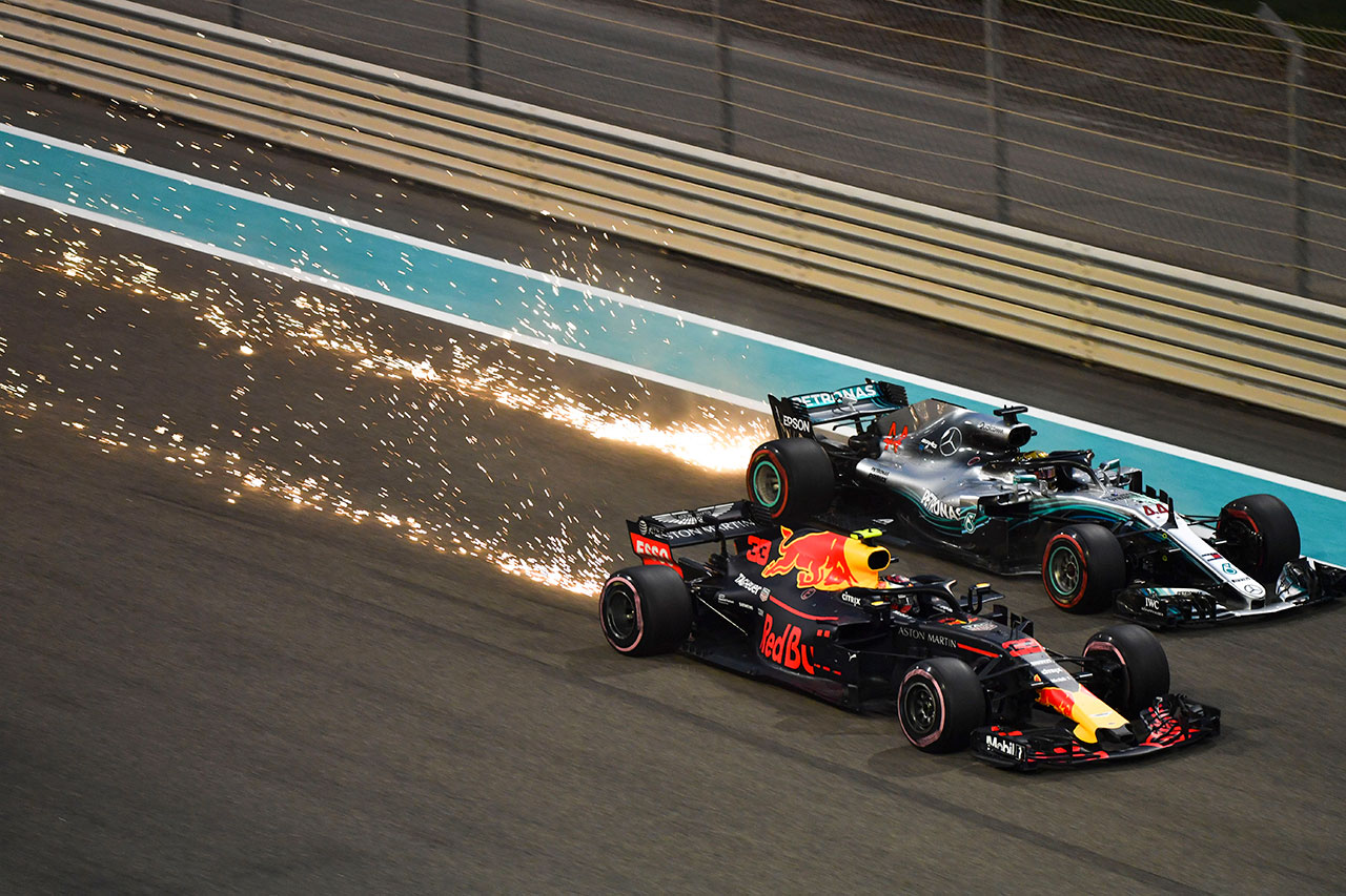 2018年F1第21戦アブダビGP　ルイス・ハミルトンとマックス・フェルスタッペンのバトル