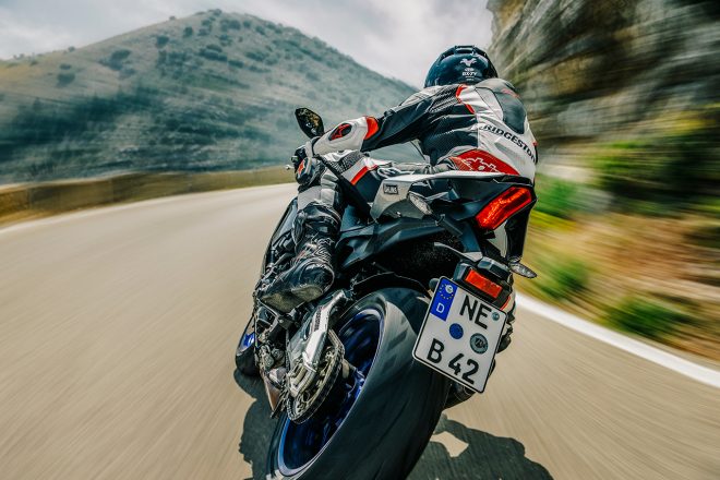 BATTLAX HYPERSPORT S22