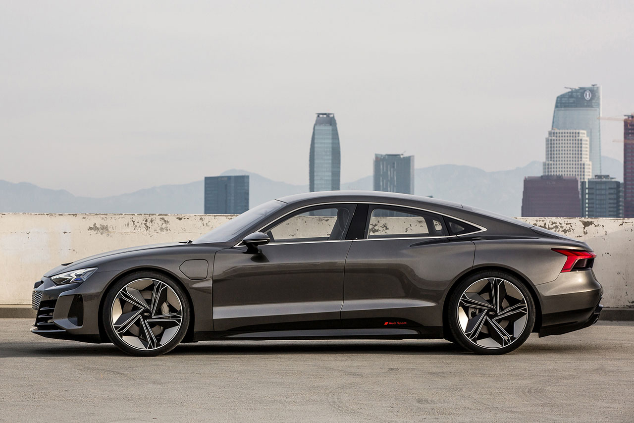 アウディが発表した電動コンセプト、『Audi e-tron GT concept』