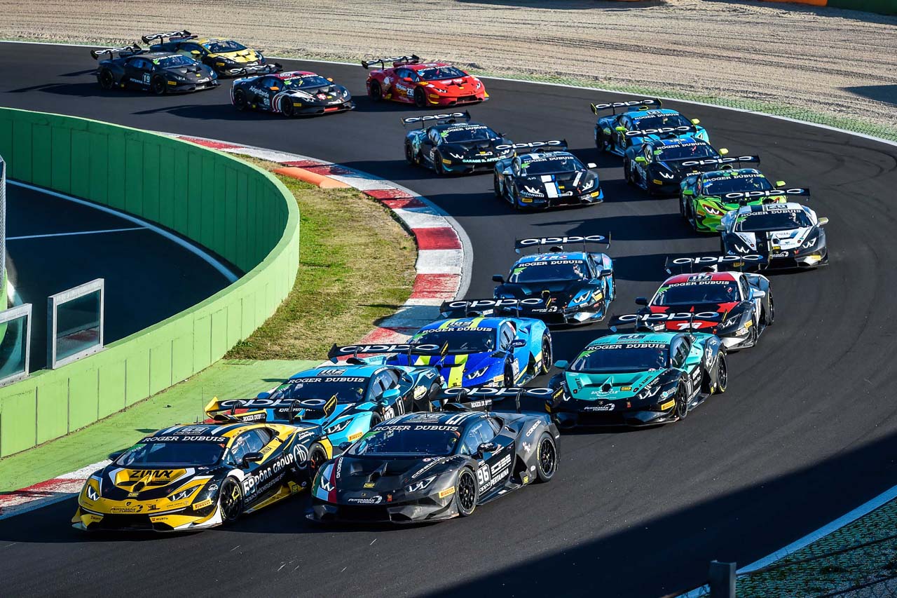 第6回ランボルギーニ・ワールドファイナル レース1 スタートシーン