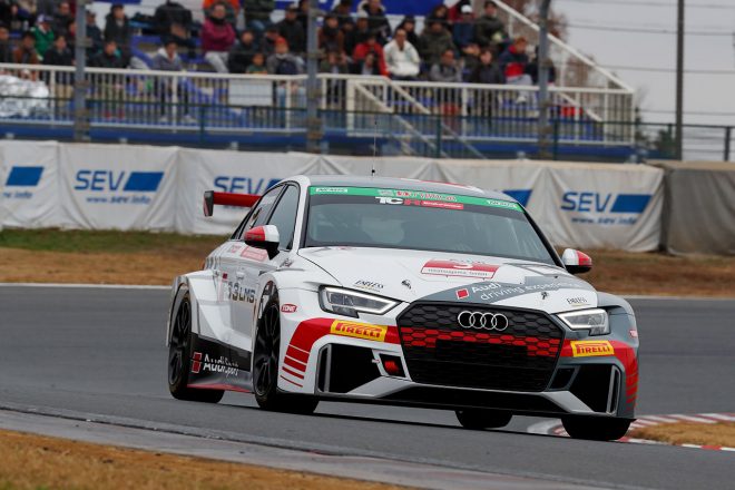 リヤタイヤが温まるまで「ちょー怖」だったというTCRカーのアウディRS3 LMS