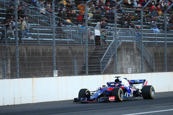 スーパースピードウェイを走行するトロロッソ・ホンダSTR13