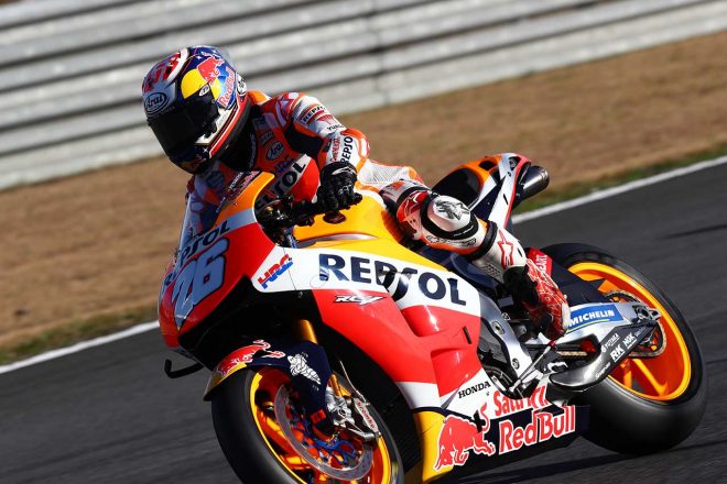 レプソルカラーのRC213V-Sを走らせるペドロサ