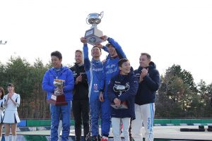 ガスリー・塚越組が優勝を飾った。「もう2019年シーズンが始まったみたいだったよ」とガスリー