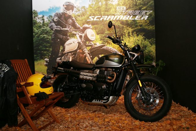 会場に展示されたトライアンフ・ストリートスクランブラ―のカスタマイズモデル