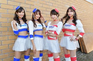 スーパーGT KOBELCO GIRLS:#39 DENSO KOBELCO SARD LC500